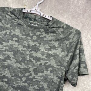 Eddie Bauer Freedry T-shirt Mens Medium Gray/Black Digital Camo